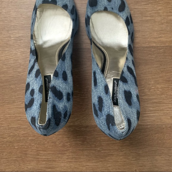 Dolce & Gabbana Leopard Print Pumps - Picture 7 of 12